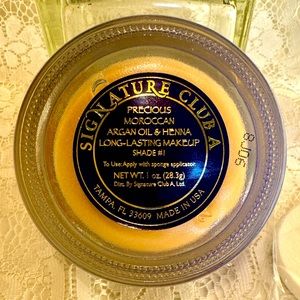 💙SIGNATURE CLUB A💙 SHADE #1 MOROCCAN ARGAN OIL & HENNA LONG-LASTING MAKEUP🎁